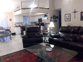 502 NE 19th Ct in Cape Coral, FL - Building Photo - Building Photo