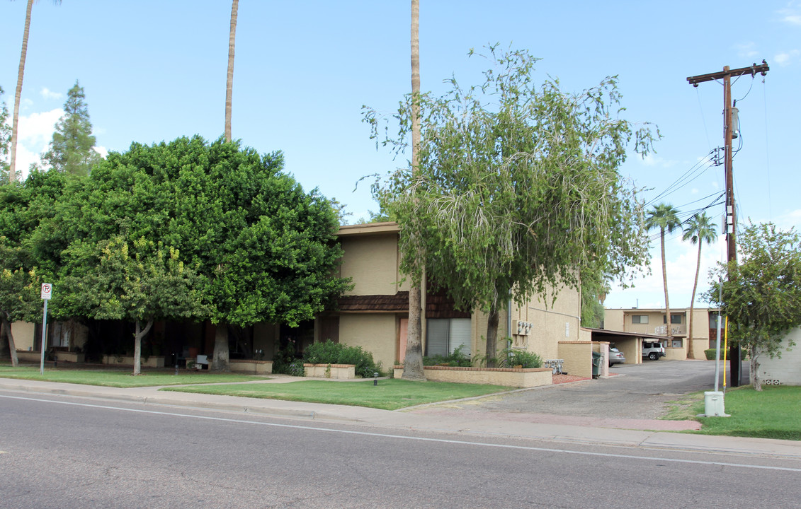 1326 E Rose Ln in Phoenix, AZ - Building Photo