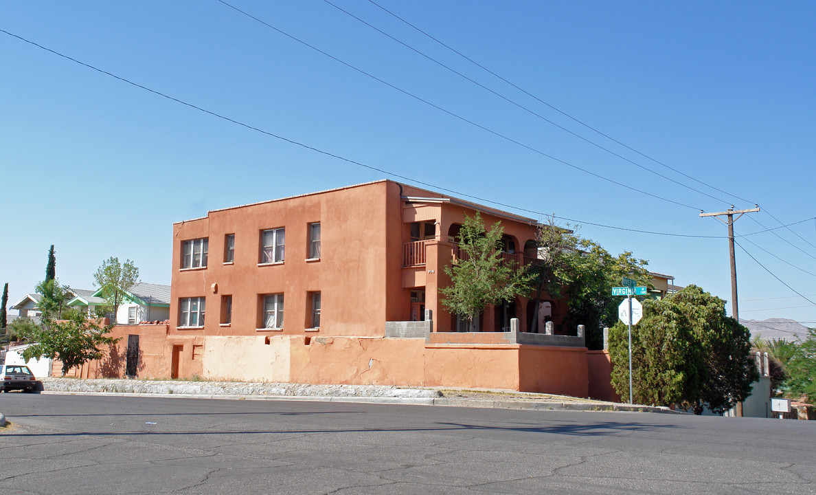 714 E River Ave in El Paso, TX - Foto de edificio