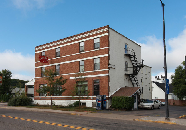 OSCEOLA APARTMENTS in Osceola, WI - Building Photo - Building Photo