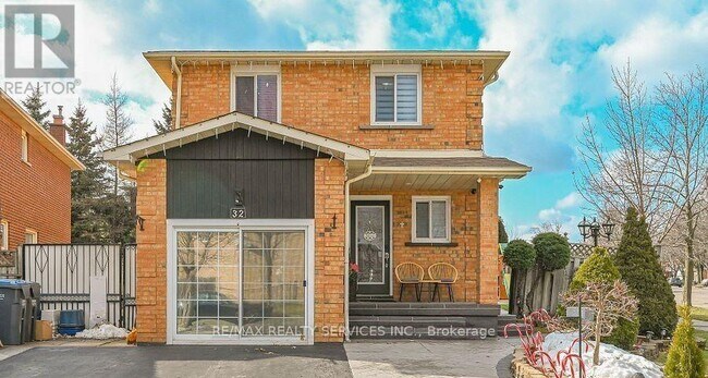 property at 32 Shenstone Ave
