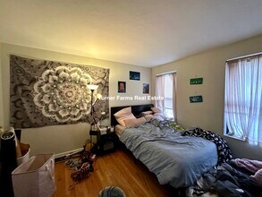 2028 Massachusetts Ave, Unit 1 in Cambridge, MA - Building Photo - Building Photo