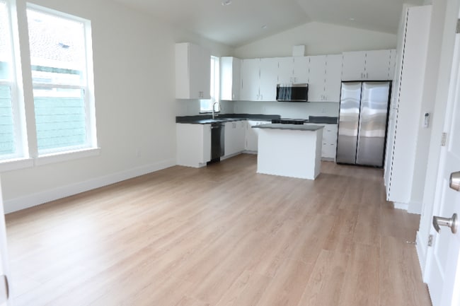 12927 SE Ridgecrest Rd in Happy Valley, OR - Building Photo - Building Photo