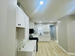 92-92 Farley Ave in Newark, NJ - Building Photo - Building Photo