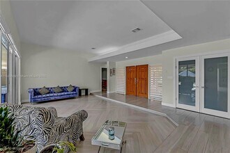 1640 SW 67th Ave in Plantation, FL - Building Photo - Building Photo