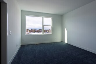 888 S Valentia St in Denver, CO - Building Photo - Building Photo