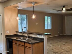 7836 W Rock Springs Dr in Peoria, AZ - Building Photo - Building Photo