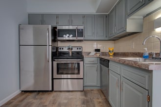 103 Park Charles Blvd S in St. Peters, MO - Building Photo - Building Photo