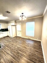 2104 Hardy Dr in Edmond, OK - Building Photo - Building Photo