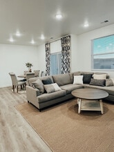 5801 S Garnet Dr, Unit 4-301 in Saint George, UT - Building Photo - Building Photo