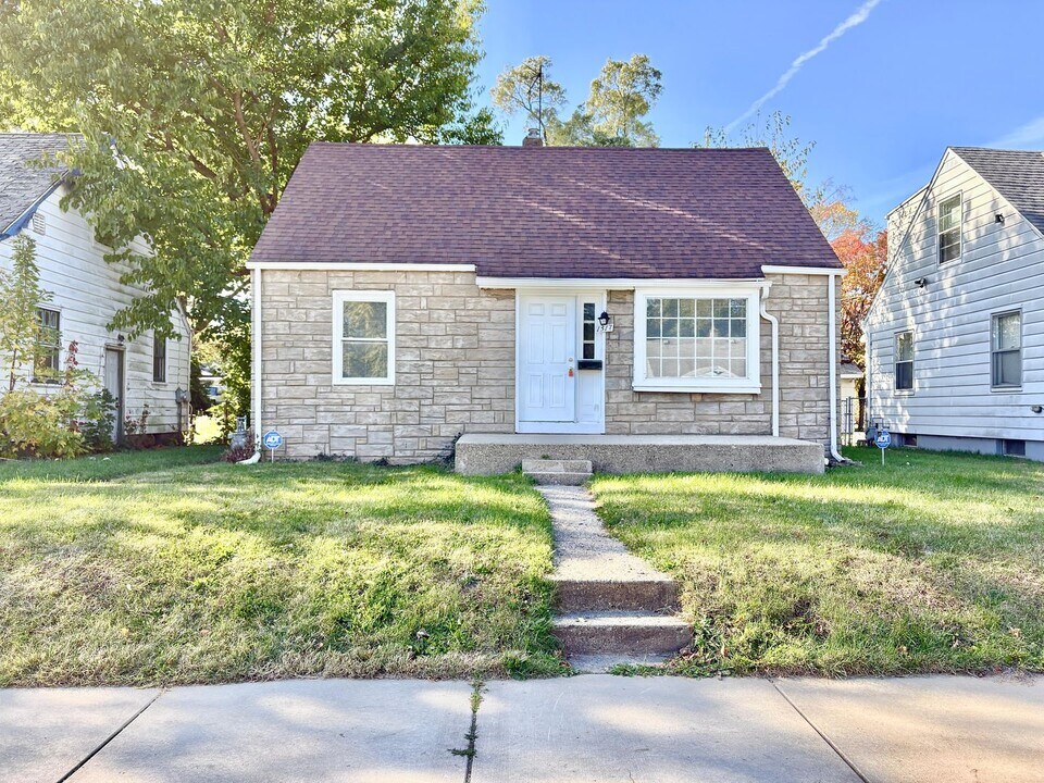 1317 N Kaley St in South Bend, IN - Foto de edificio