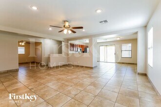 3034 W Lucia Dr in Phoenix, AZ - Building Photo - Building Photo