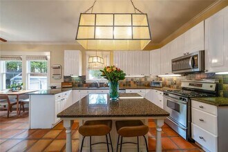 6 White St NW in Atlanta, GA - Building Photo - Building Photo