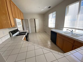 5273 Trophy Dr in Fairfield, CA - Building Photo - Building Photo