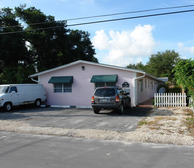 The Hemingway on Tequesta in Fort Lauderdale, FL - Building Photo - Building Photo