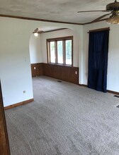 205 S 1st St in Eagle, NE - Foto de edificio - Building Photo