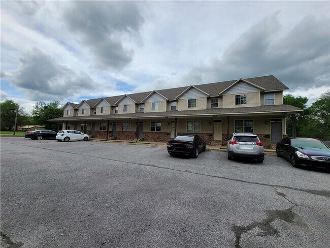 192 Fair St in Centerton, AR - Building Photo - Building Photo