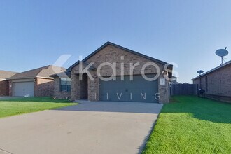 913 NW 5th St in Newcastle, OK - Building Photo - Building Photo