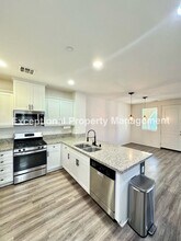 16001 Chase Rd in Fontana, CA - Building Photo - Building Photo