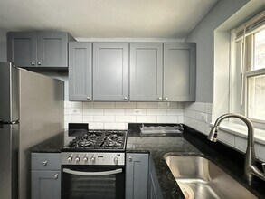 6725 N California Ave in Chicago, IL - Building Photo - Building Photo