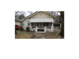 657 Dauphin Island Pkwy in Mobile, AL - Building Photo