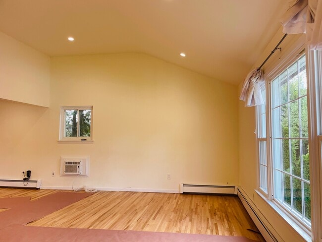 property at 18 William St