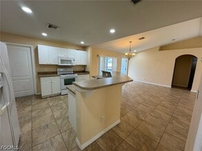224 Kismet Pkwy E in Cape Coral, FL - Building Photo - Building Photo