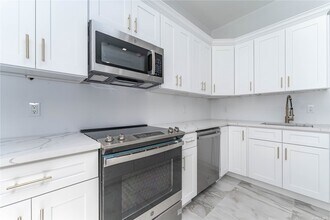 138 E Park Ave, Unit 2 in Long Beach, NY - Building Photo - Building Photo