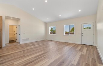 209 Pony St in Toston, MT - Building Photo - Building Photo