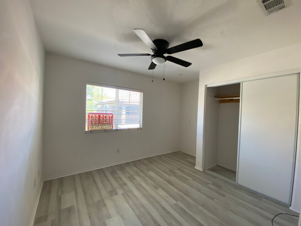 25856 Iris Ave in Moreno Valley, CA - Building Photo
