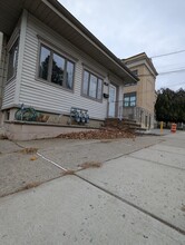 213 Lincoln Pl, Unit 3 in Garfield, NJ - Building Photo - Building Photo