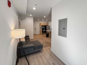 2400 E Huntingdon St in Philadelphia, PA - Foto de edificio - Building Photo