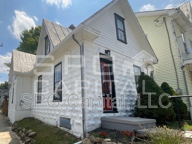 property at 262 E Garfield St