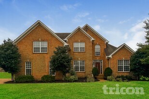 100 Havenwood Ct in Hendersonville, TN - Building Photo