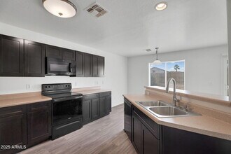 31362 N Blackfoot Dr in San Tan Valley, AZ - Building Photo - Building Photo