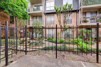 2400 N Braeswood Blvd photo'