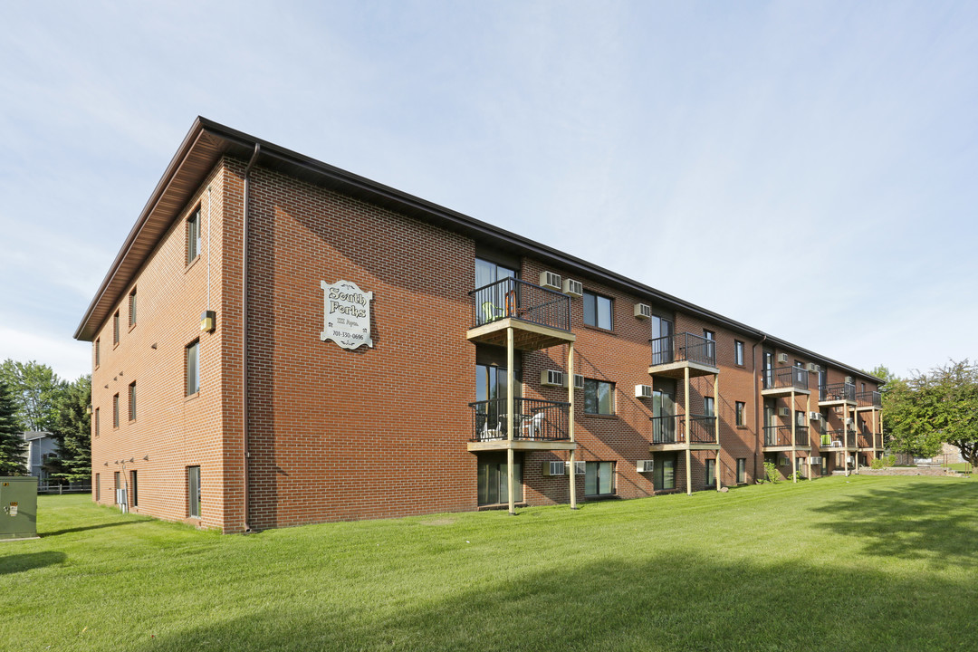 South Forks III Apartments in Grand Forks, ND - Building Photo