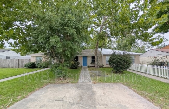 property at 2630B Gifford Ave