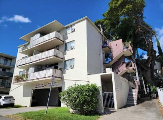 1914 University Ave in Honolulu, HI - Building Photo - Building Photo