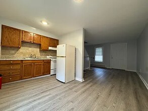 259 Main St S in Woodbury, CT - Foto de edificio - Building Photo