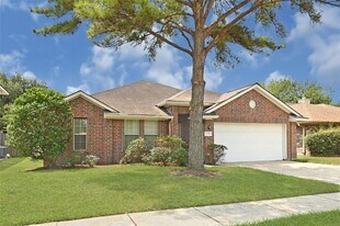 22703 Holly Lake Dr in Katy, TX - Building Photo