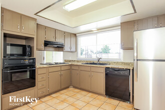 3301 W Mountain View Rd in Phoenix, AZ - Building Photo - Building Photo