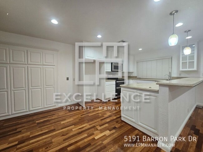 5191 Barron Park Dr in San Jose, CA - Building Photo - Building Photo