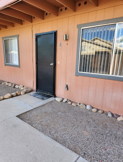 1734 E Hedrick Dr, Unit B in Tucson, AZ - Foto de edificio - Building Photo