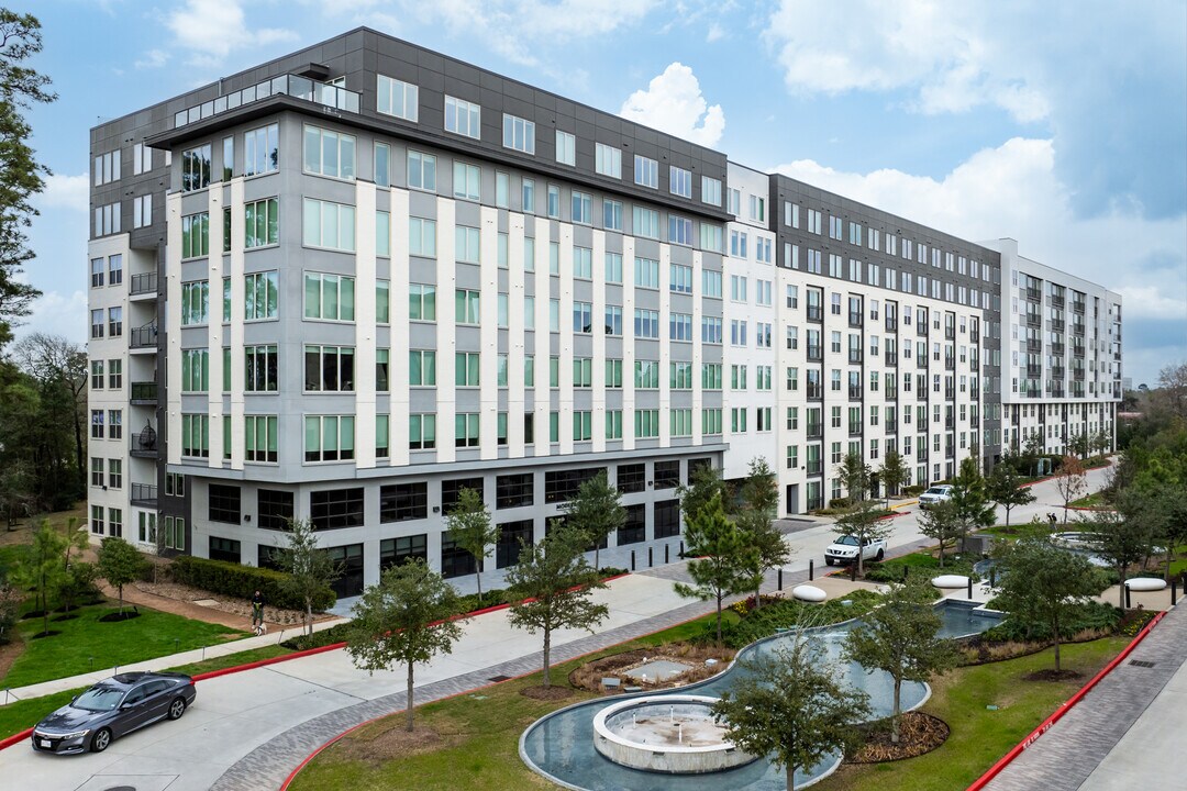 Modera Six Pines in Shenandoah, TX - Building Photo