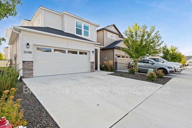 3098 N Lochness Ave in Meridian, ID - Building Photo - Building Photo