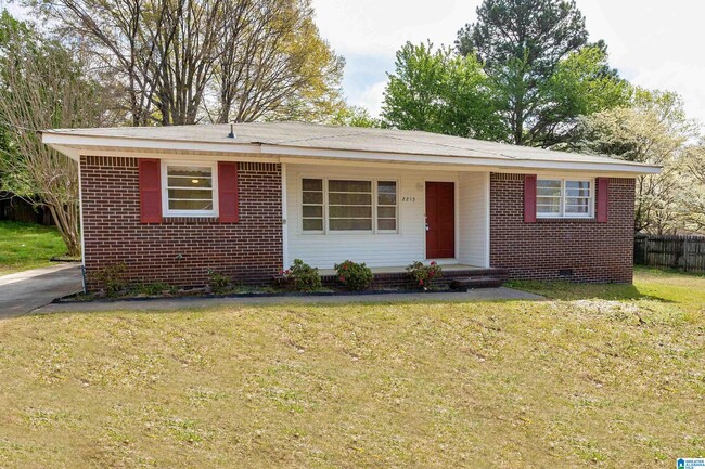 2213 2nd Pl NE