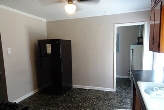 211 Winchester Dr in Hampton, VA - Building Photo - Building Photo
