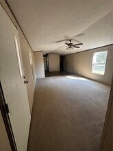 10 S Walnut Lake Dr in Huntsville, TX - Foto de edificio - Building Photo