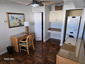 106 E Commercial Blvd in Oakland Park, FL - Building Photo - Building Photo